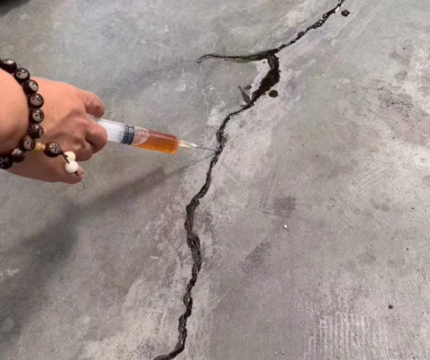 綦江混凝土裂缝修补技术详解​